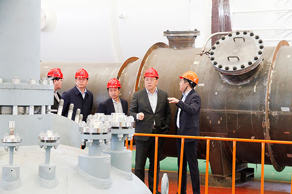 領(lǐng)導(dǎo)2.jpg 領(lǐng)導(dǎo)2.jpg